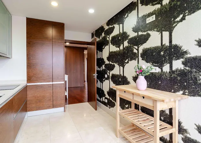 Modern & Spacious Flat With Garage By Hostwise Apartament Vila Nova de Gaia