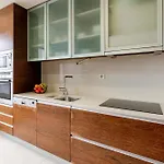 Modern & Spacious Flat With Garage By Hostwise Apartment Vila Nova de Gaia