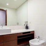 Modern & Spacious Flat With Garage By Hostwise * Vila Nova de Gaia