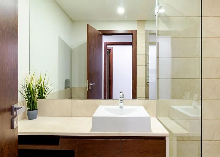 Apartamento Modern & Spacious Flat With Garage By Hostwise