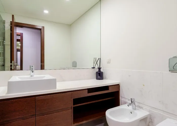 Modern & Spacious Flat With Garage By Hostwise * Vila Nova de Gaia