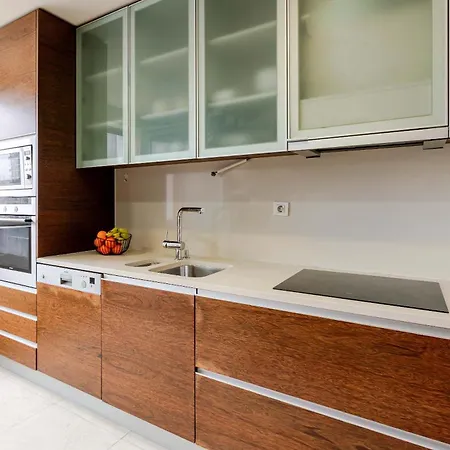 Modern & Spacious Flat With Garage By Hostwise 公寓 波尔图